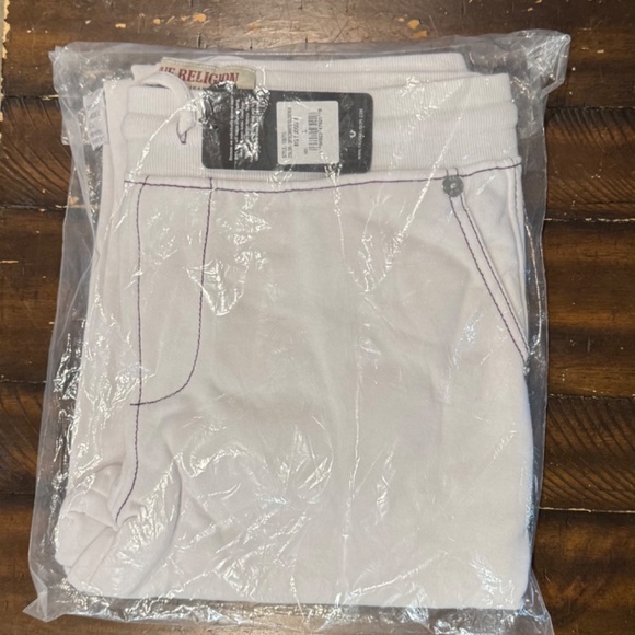 True Religion Optic White w/ Red Seams - Big T Jogger - Men's L - BRAND NEW! - Picture 1 of 6